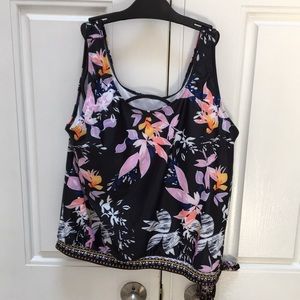 Swim Top Women’s Size XL new no tag